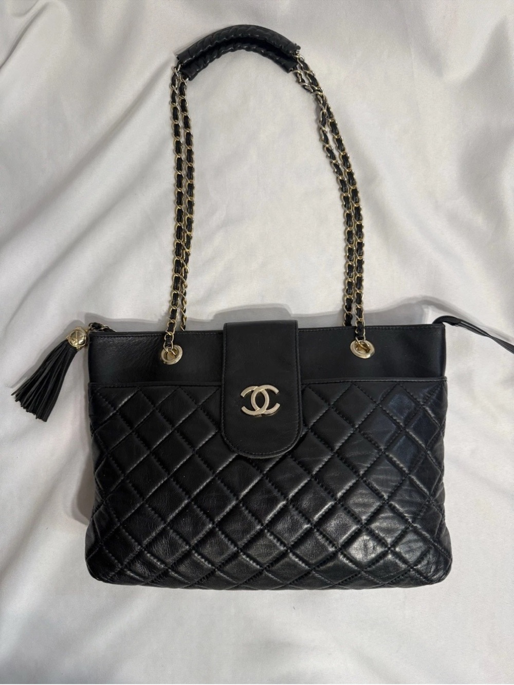 Vintage Chanel Black Quilted Leather Chain Shoulder Tote Bag Tassel Gold Tone